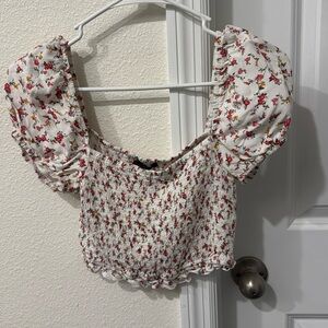 Women’s white floral top